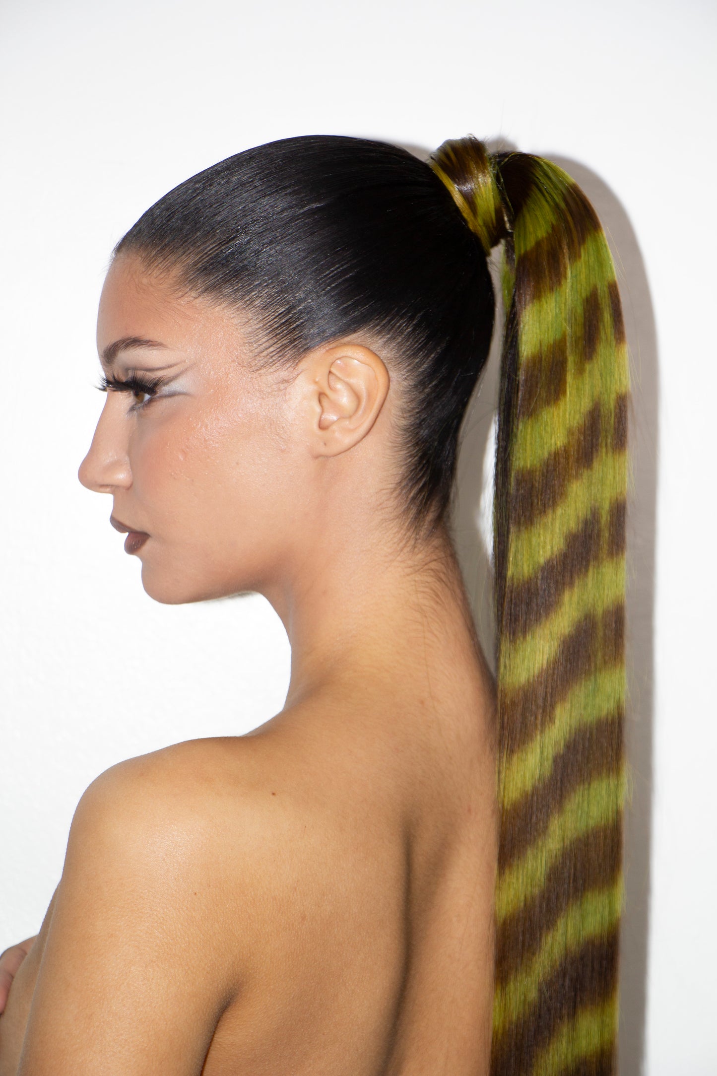 PONY Olive Stripe 32"